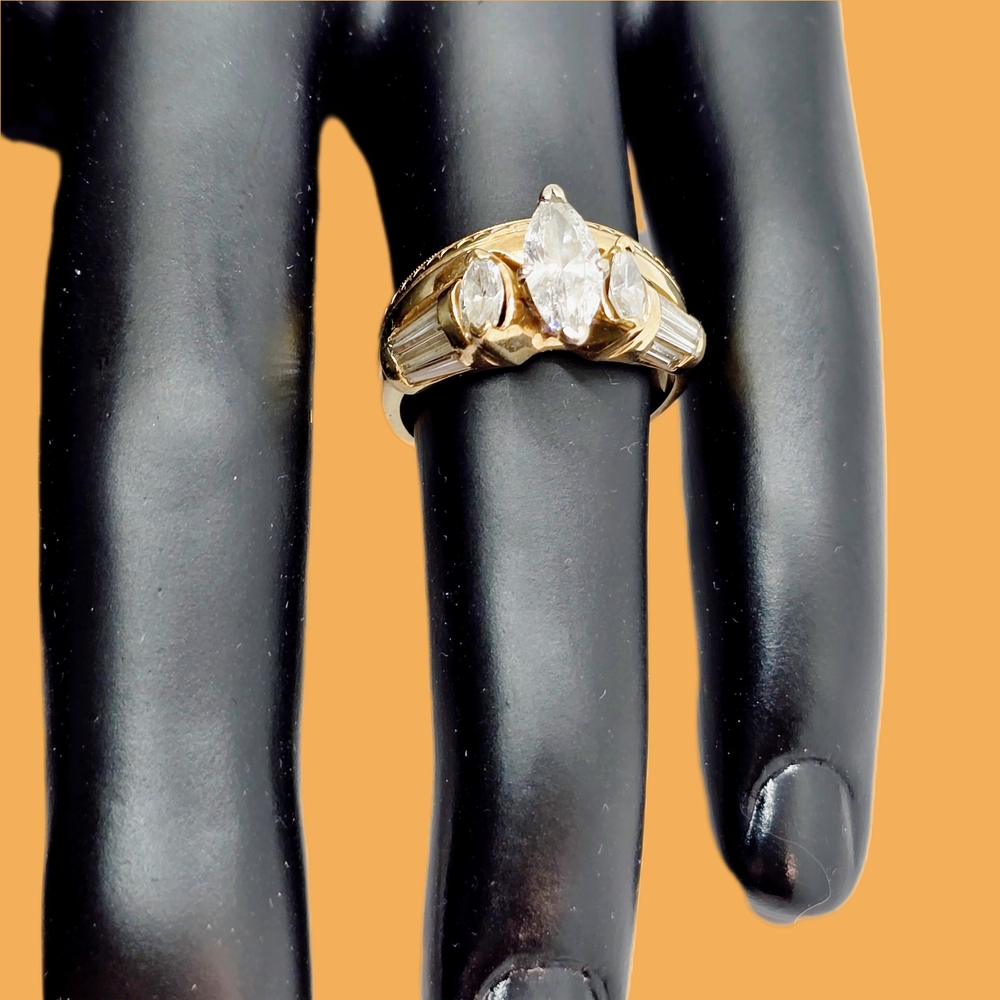 ✨️ Marquise Diamond Gold Ring Set ✨️ - Picture 5 of 12